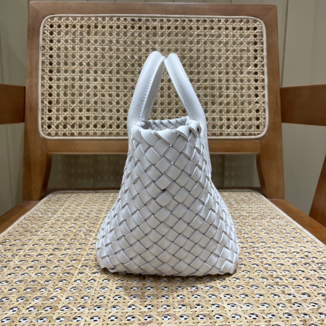 Bottega Veneta MINI CABAT 20CM BAG 709464白色