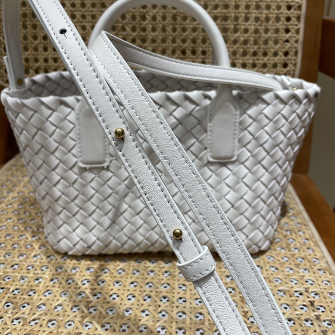 Bottega Veneta MINI CABAT 20CM BAG 709464白色