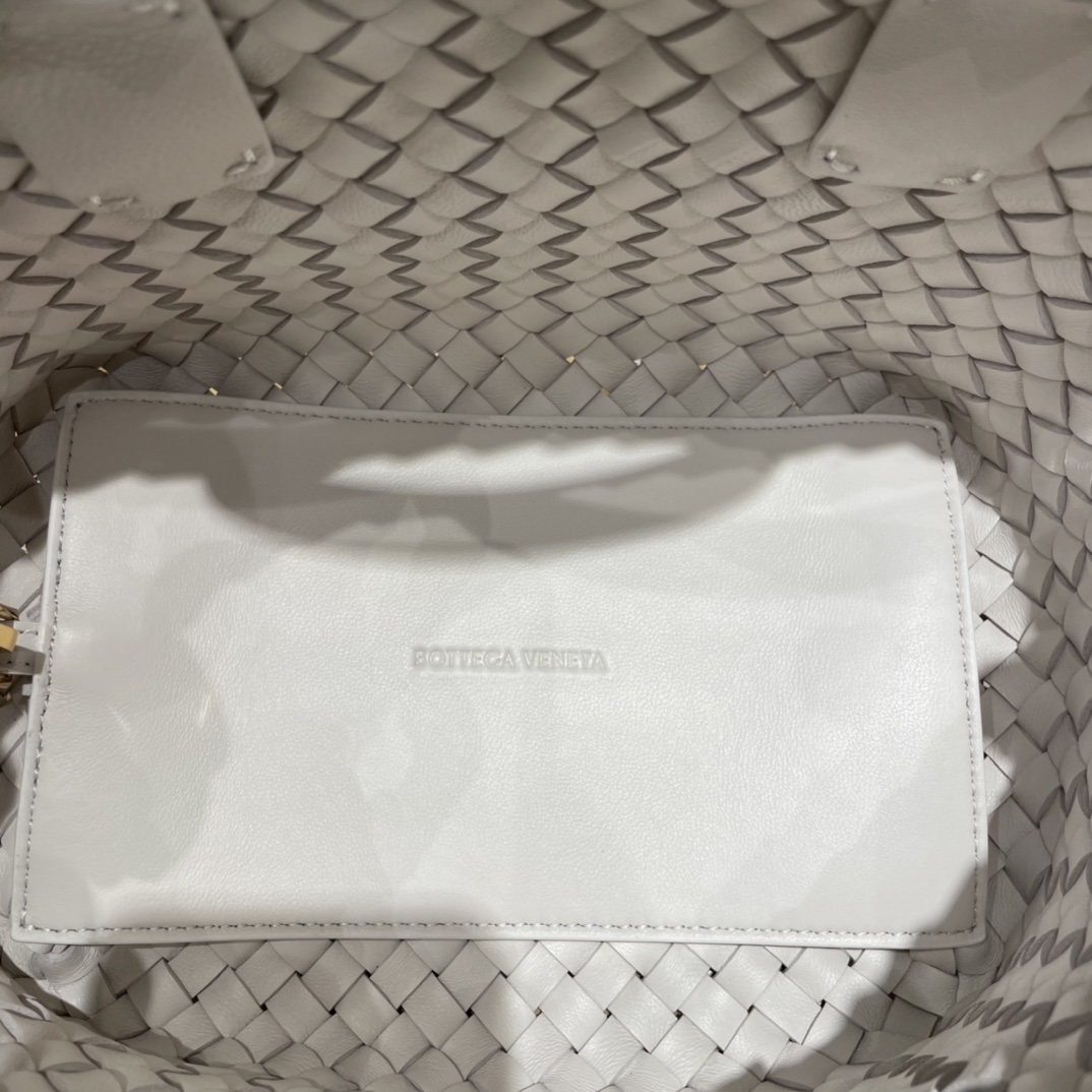 Bottega Veneta MINI CABAT 20CM BAG 709464白色