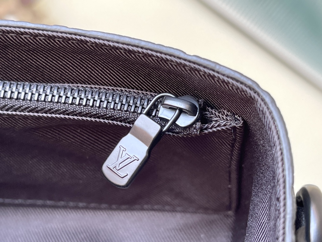 路易威登 Louis Vuitton 高定典藏名品高定成衣时装外套连衣裙衬衫T恤 #C500B6D8 7