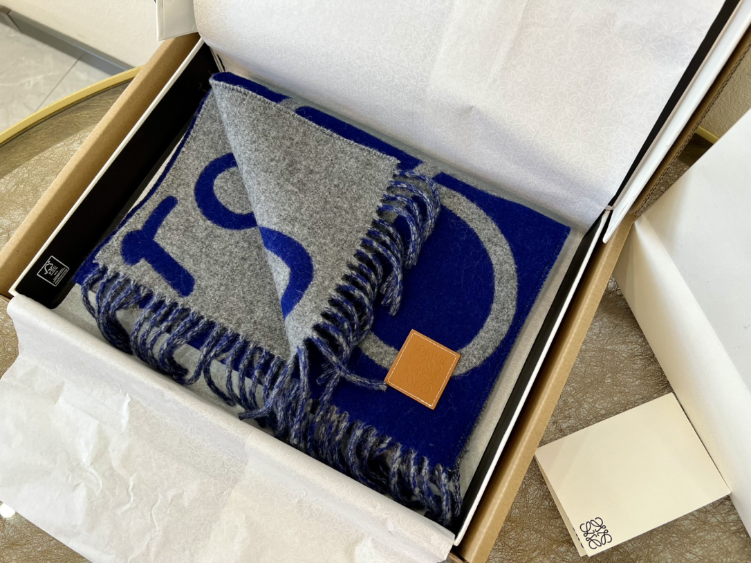 LOEWE罗意威男女通用涂鸦双面围巾