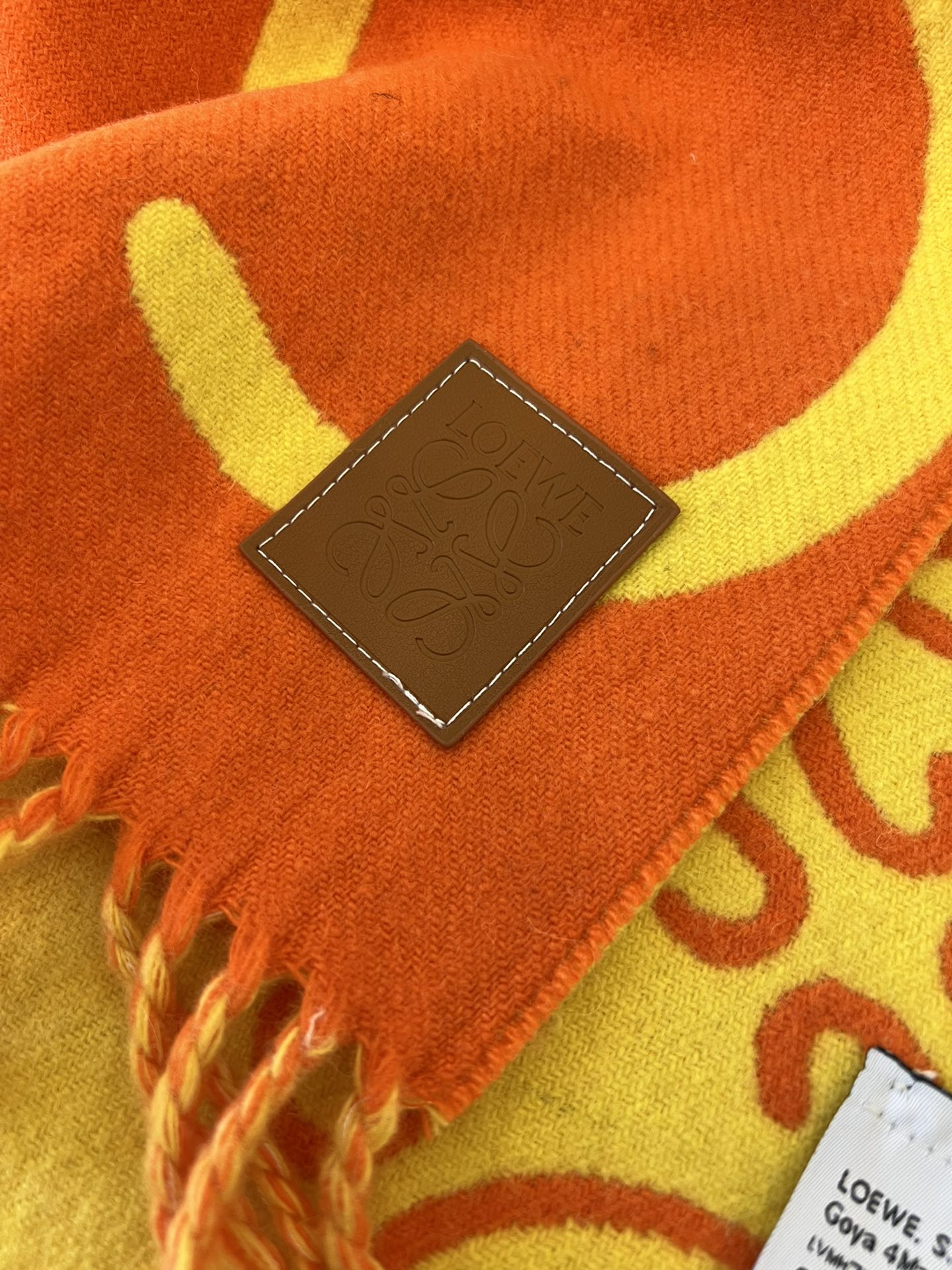 LOEWE罗意威男女通用涂鸦双面围巾