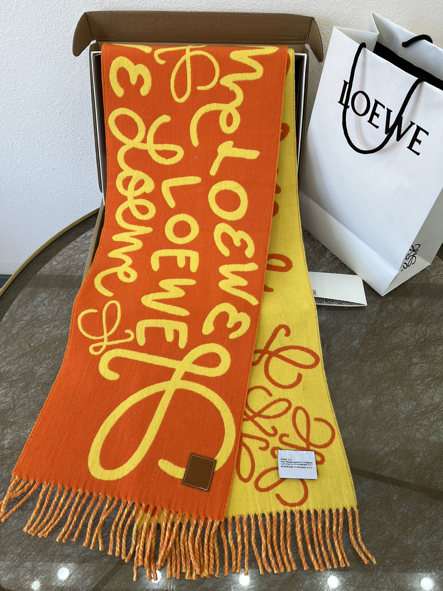 LOEWE罗意威男女通用涂鸦双面围巾