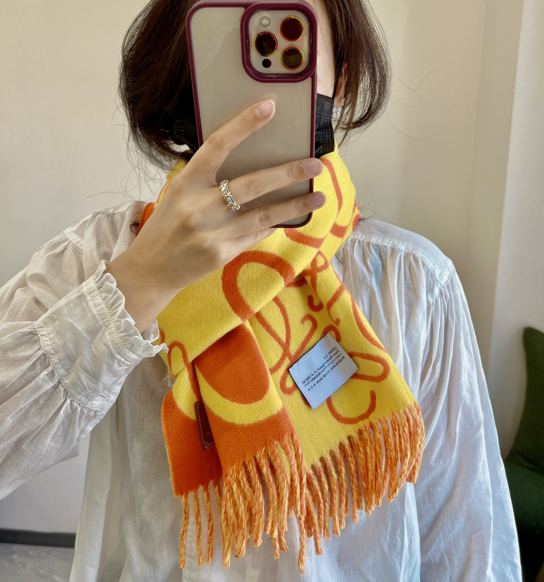 LOEWE罗意威男女通用涂鸦双面围巾