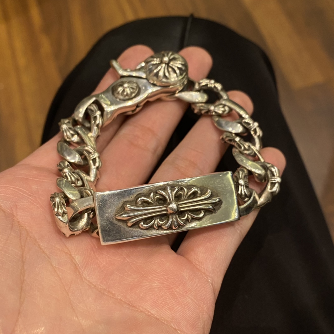 Bracelets & Bangles