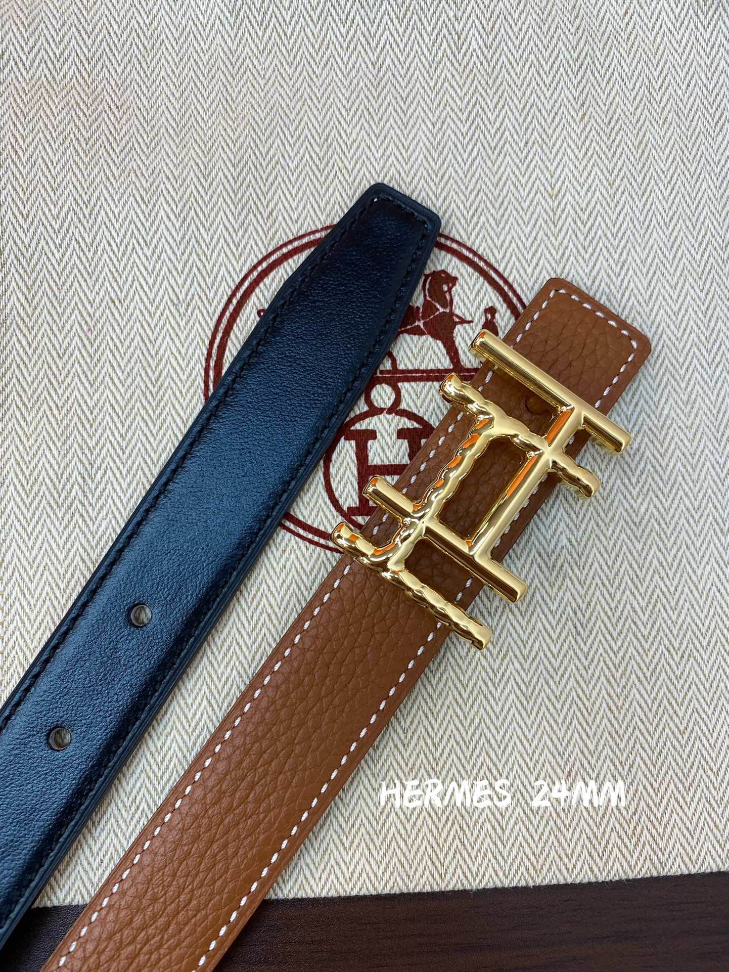 I0 Hermes 爱玛仕 精品皮帶扣&雙面皮腰帶 24MM 鍍鈀金属皮带扣 小牛皮双面腰带