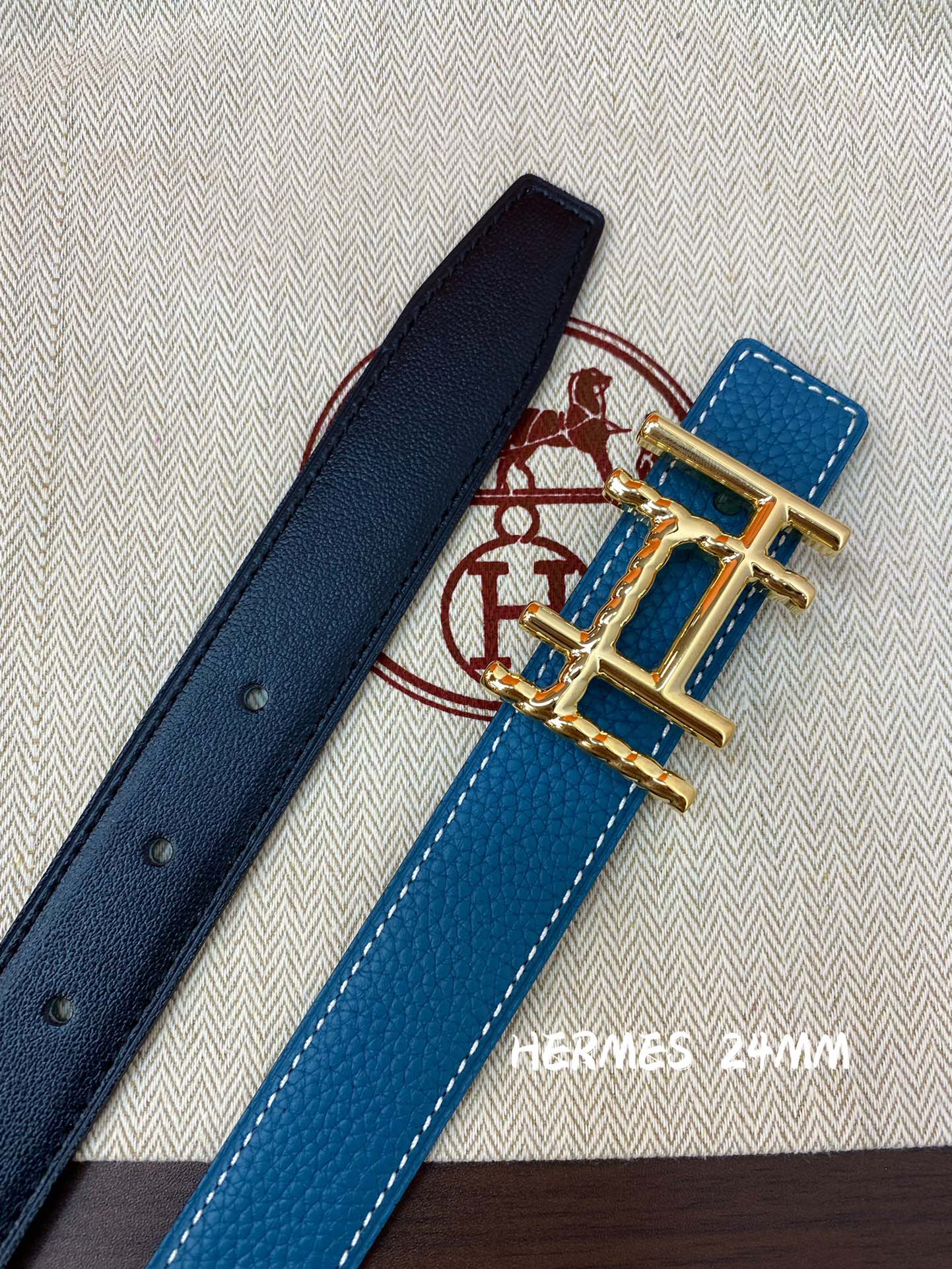I0 Hermes 爱玛仕 精品皮帶扣&雙面皮腰帶 24MM 鍍鈀金属皮带扣 小牛皮双面腰带