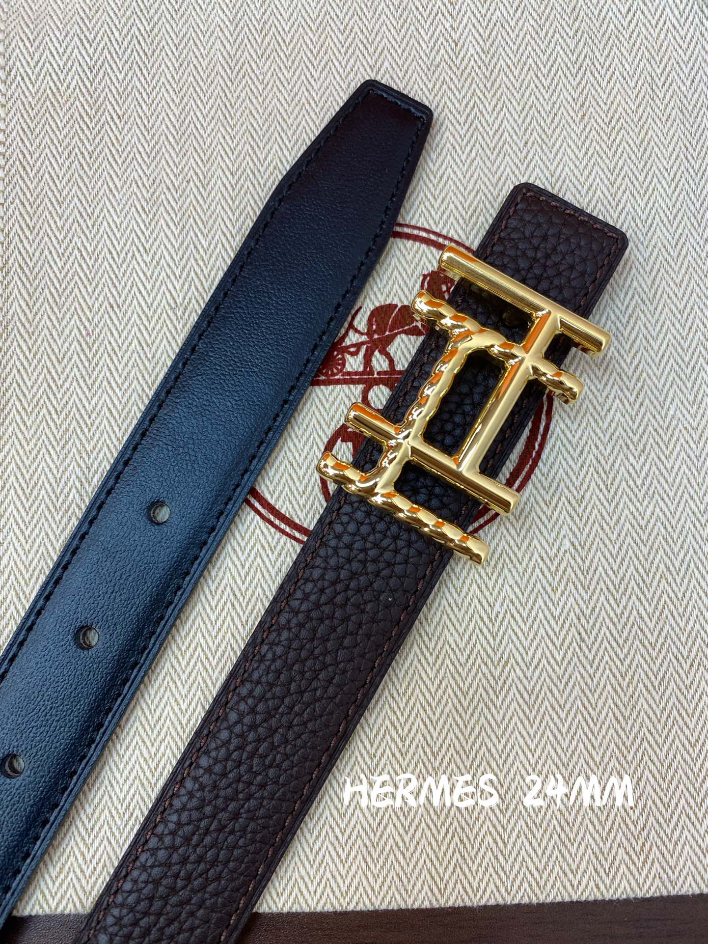 I0 Hermes 爱玛仕 精品皮帶扣&雙面皮腰帶 24MM 鍍鈀金属皮带扣 小牛皮双面腰带