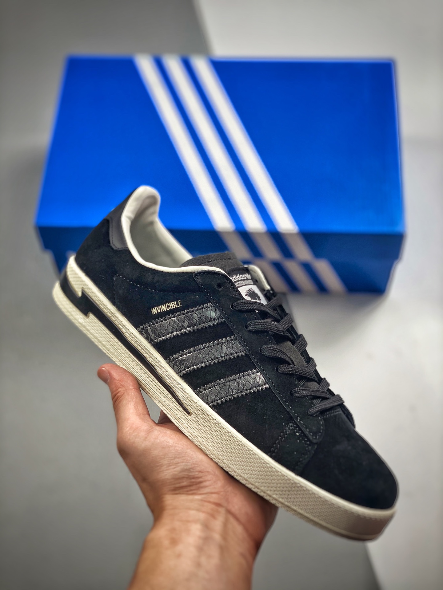 Núcleo 4 Adidas trébol CAMPUS INV X NBHD, gamuza plateada y negra con patrón de serpiente, zapatillas de skate retro de…
