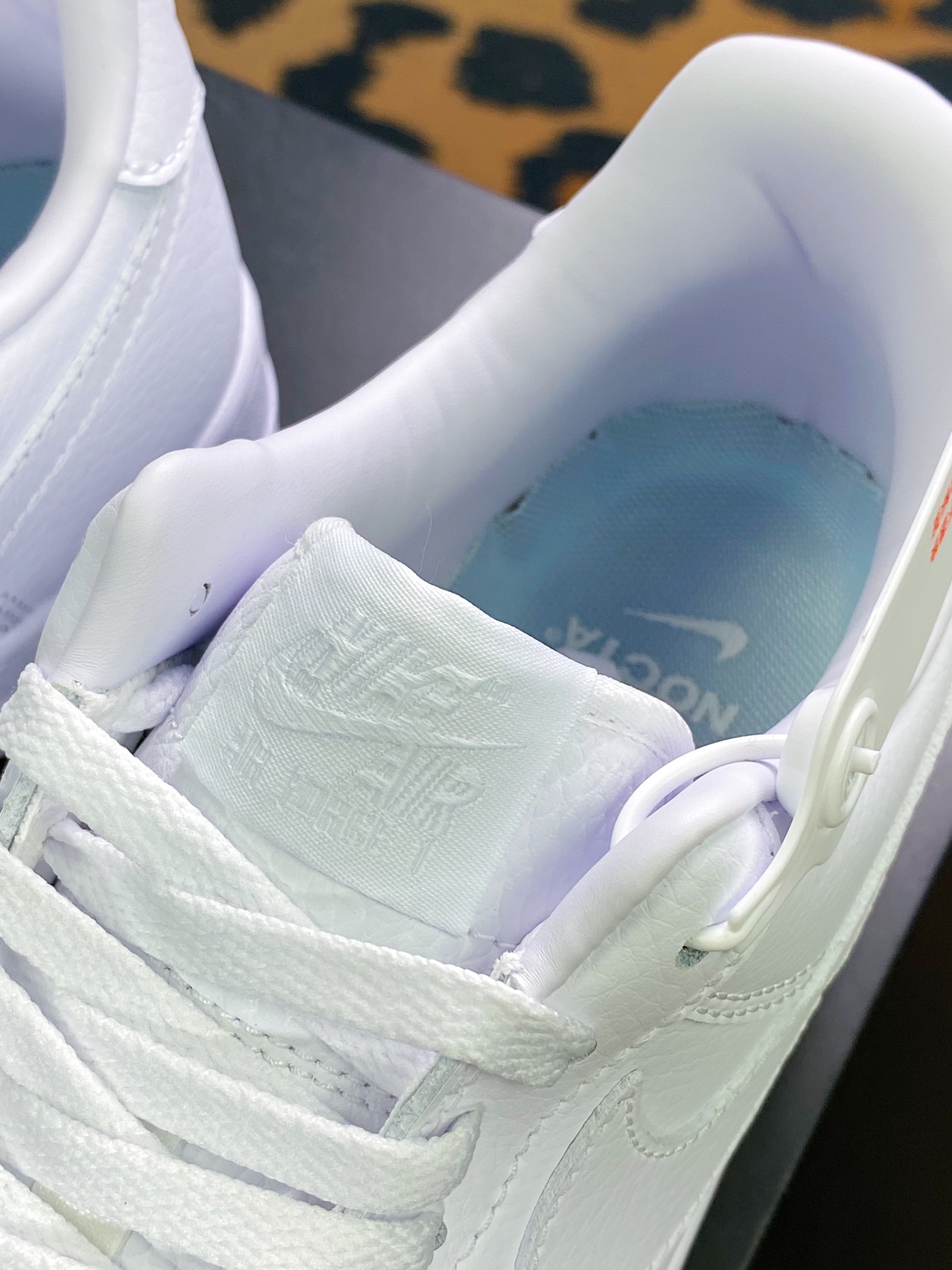 200 NOCTA x Air Force 1”Certified Lover Boy”空军一号经典低帮百搭休闲运动板鞋CZ8065-100-莆田鞋,莆田鞋货源,高仿鞋,高仿鞋货源,安福档口,莆田高仿鞋,莆田鞋批发,高仿鞋批发,莆田高仿运动鞋,高仿运动鞋,莆田运动鞋 200 NOCTA x Air Force 1”Certified Lover Boy”空军一号经典低帮百搭休闲运动板鞋CZ8065-100