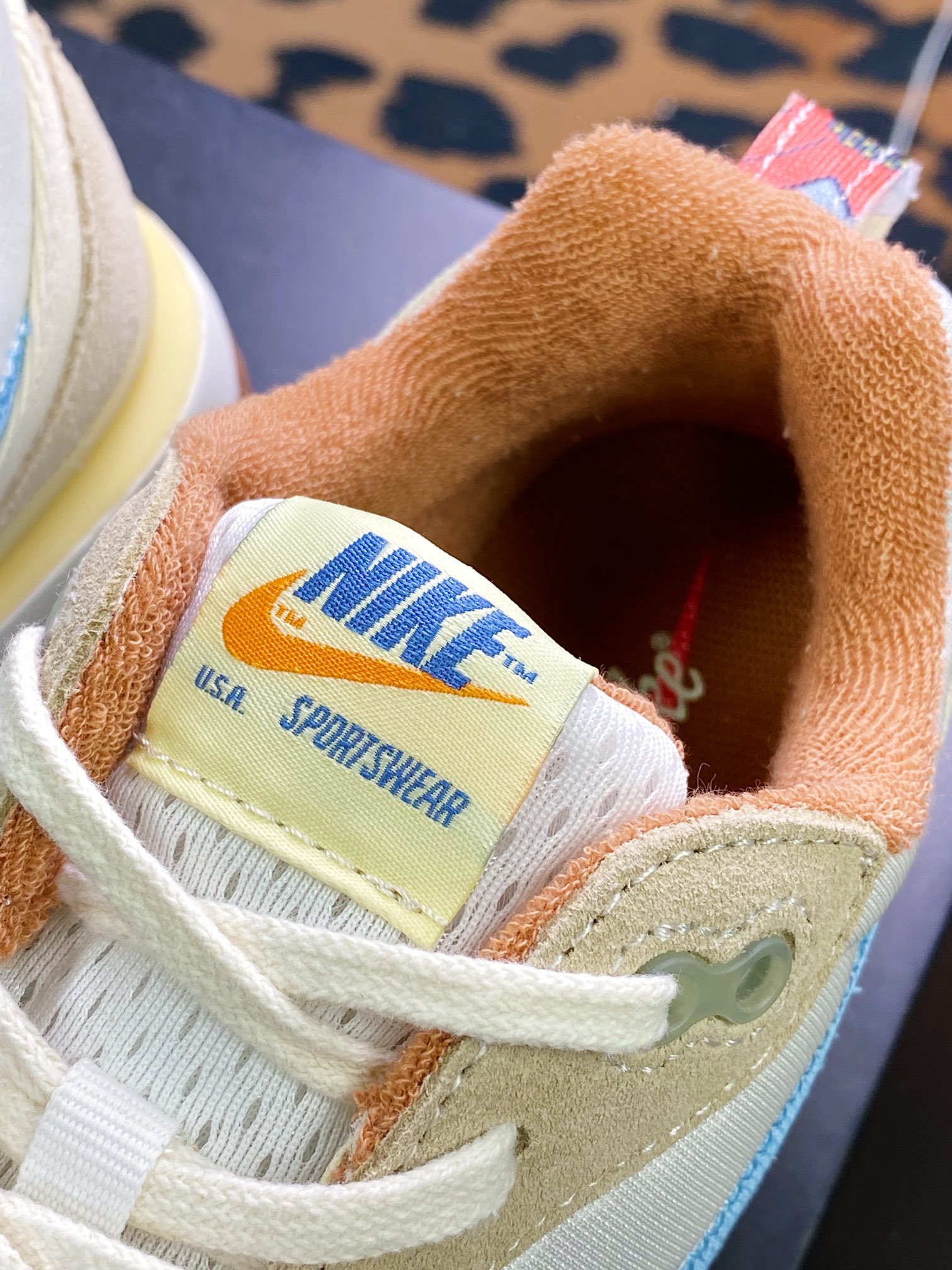 220 Air Max Dawn”White/Tan/Flower”黎明系列低帮气垫慢跑鞋“奶茶黄小花”DV4248-141-莆田鞋,莆田鞋货源,高仿鞋,高仿鞋货源,安福档口,莆田高仿鞋,莆田鞋批发,高仿鞋批发,莆田高仿运动鞋,高仿运动鞋,莆田运动鞋 220 Air Max Dawn”White/Tan/Flower”黎明系列低帮气垫慢跑鞋“奶茶黄小花”DV4248-141