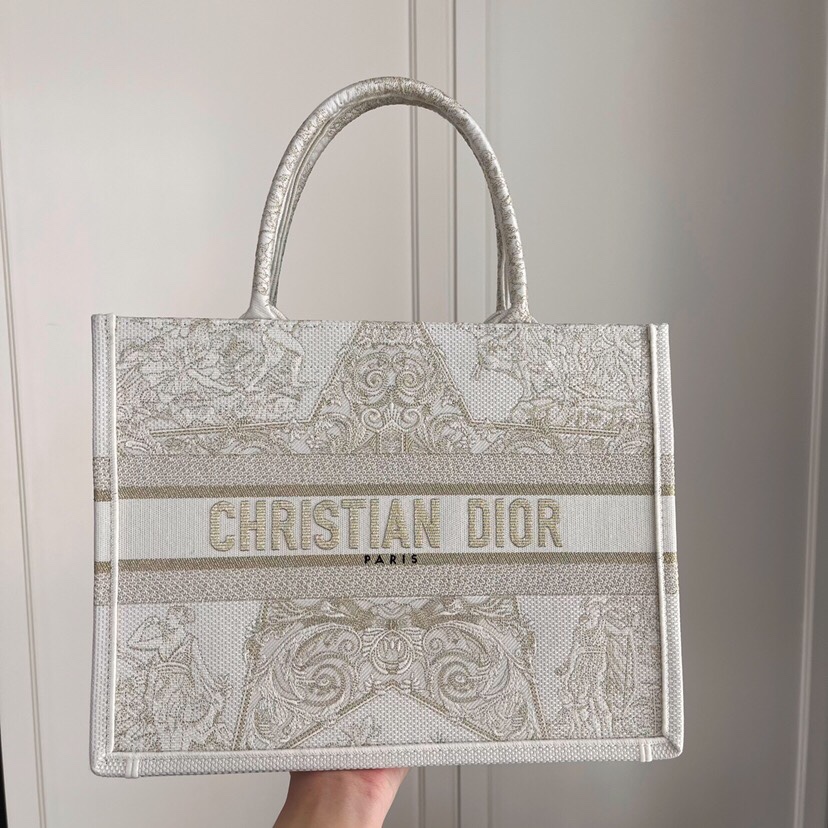 Dior Book Tote Handbags Tote Bags Top Quality Designer Replica
 Embroidery