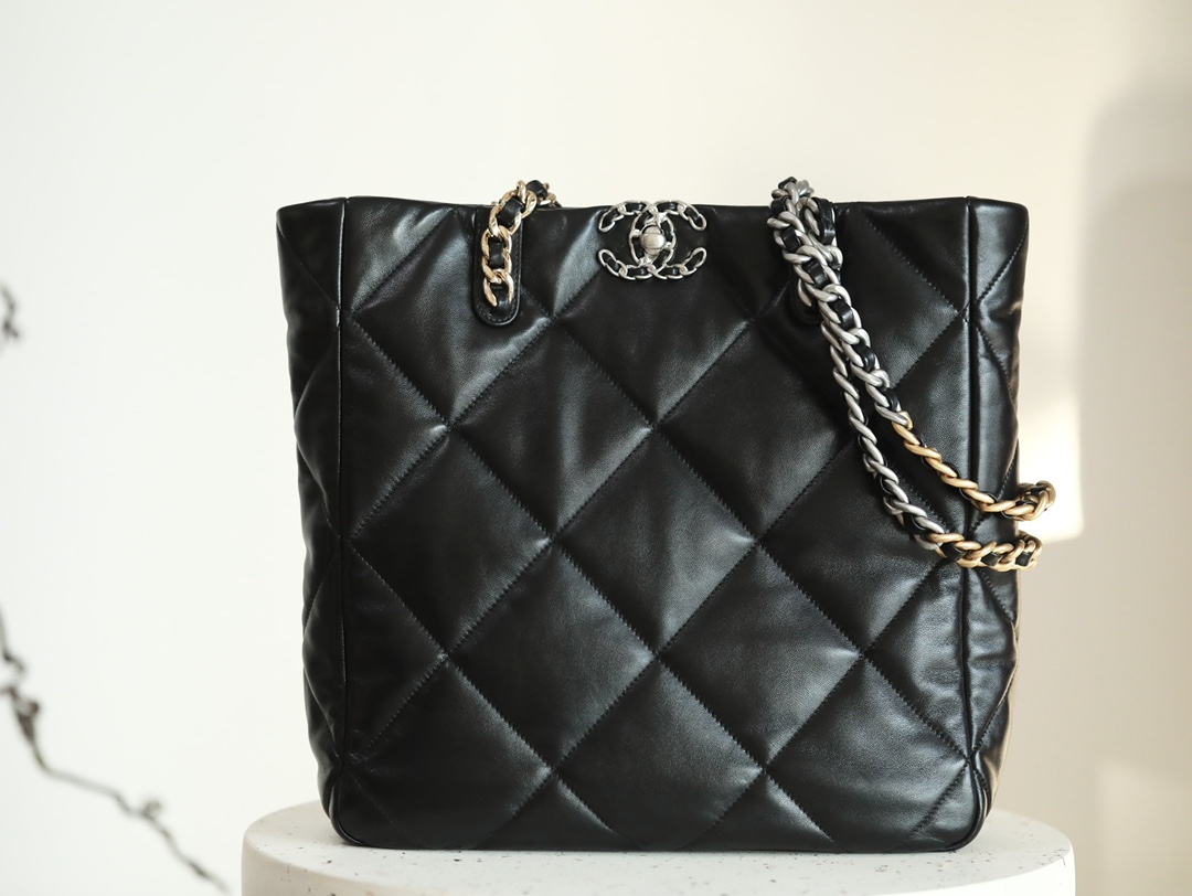 Chanel Handbags Tote Bags Splicing Lambskin Sheepskin Fashion Chains