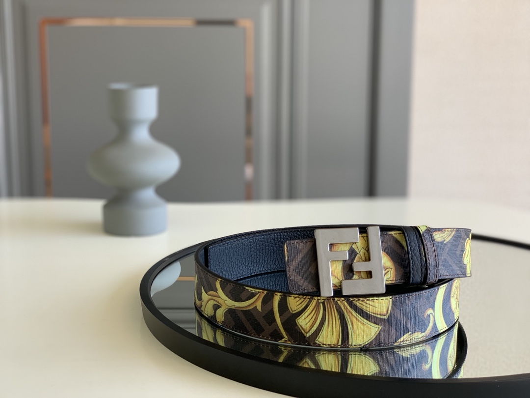 Fendi 五金做工精细 线条流畅 表面光滑 𝐙𝐏电镀工艺 香港通关【𝐇𝐀𝐀𝐒】 进口皮料