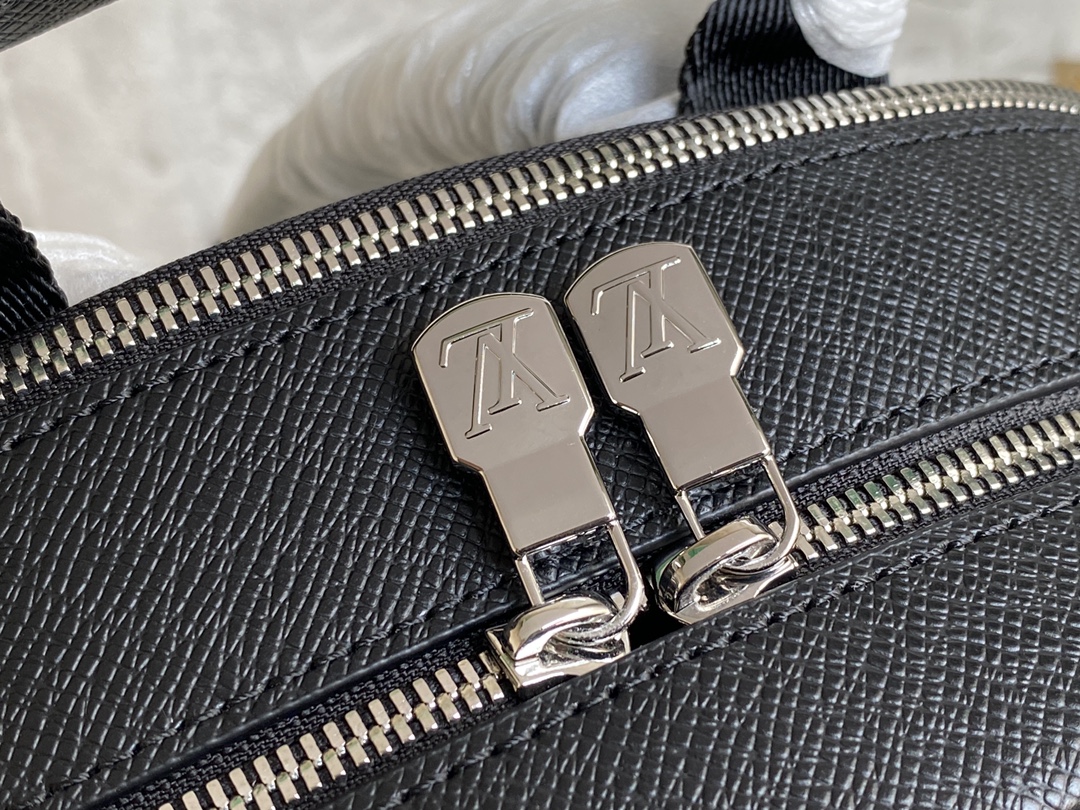 路易威登 Louis Vuitton 高定典藏名品高定成衣时装外套连衣裙衬衫T恤 #45EE4742 7