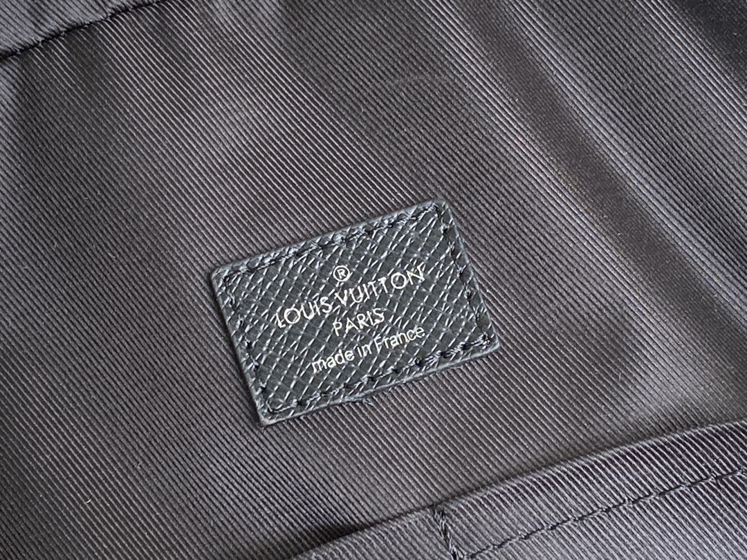 路易威登 Louis Vuitton 高定典藏名品高定成衣时装外套连衣裙衬衫T恤 #45EE4742 9