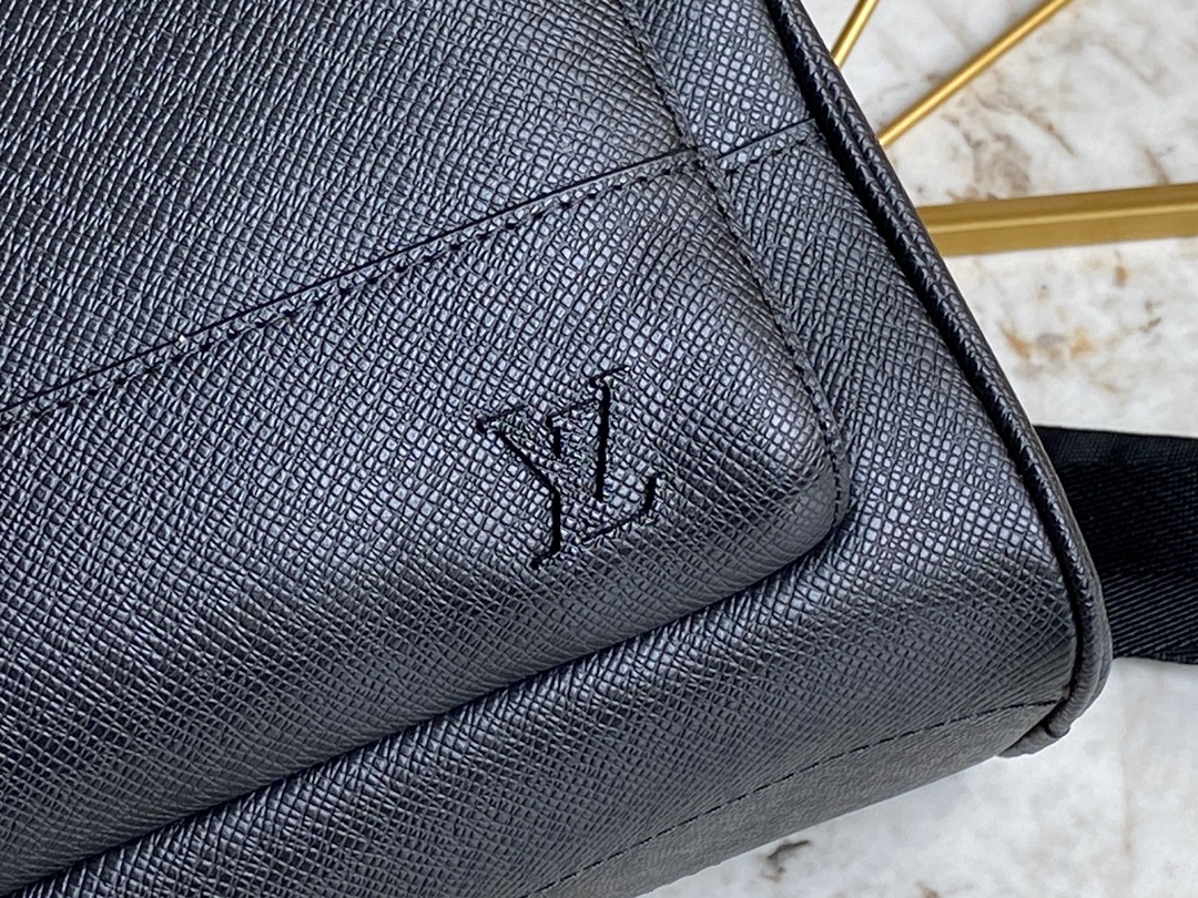 路易威登 Louis Vuitton 高定典藏名品高定成衣时装外套连衣裙衬衫T恤 #45EE4742 5