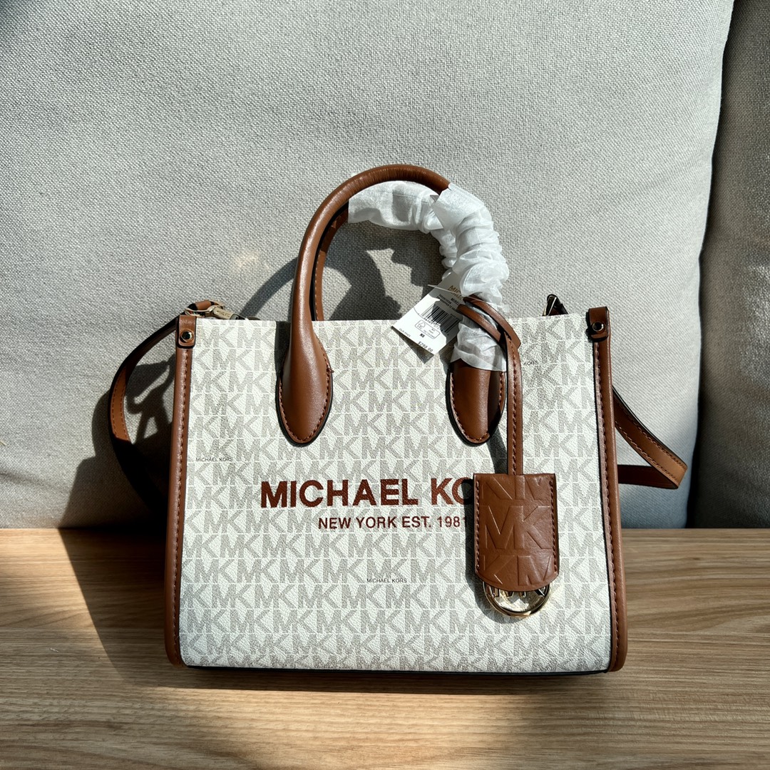 Michael Kors Tote Bags Embroidery Canvas Fabric Summer Collection Vintage