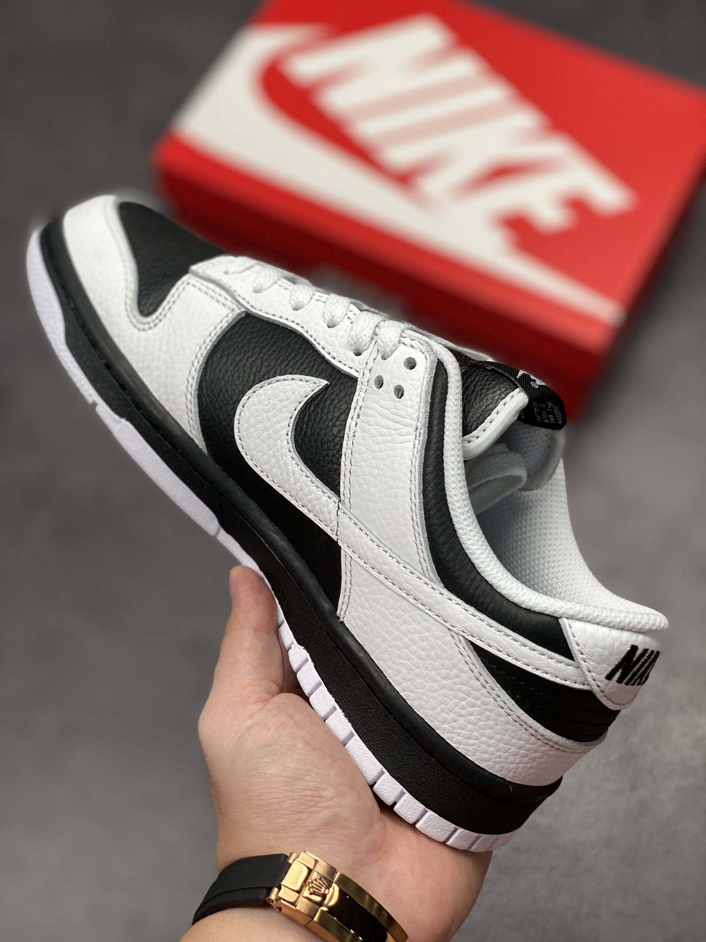 280 Nike Dunk Low “Reverse Panda” 反转熊猫2.0 FD9064-011