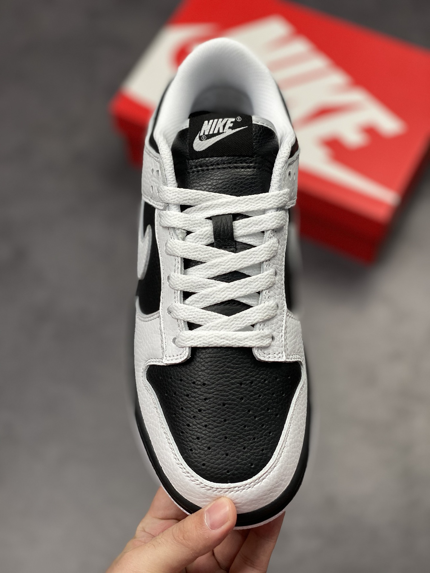 280 Nike Dunk Low “Reverse Panda” 反转熊猫2.0 FD9064-011