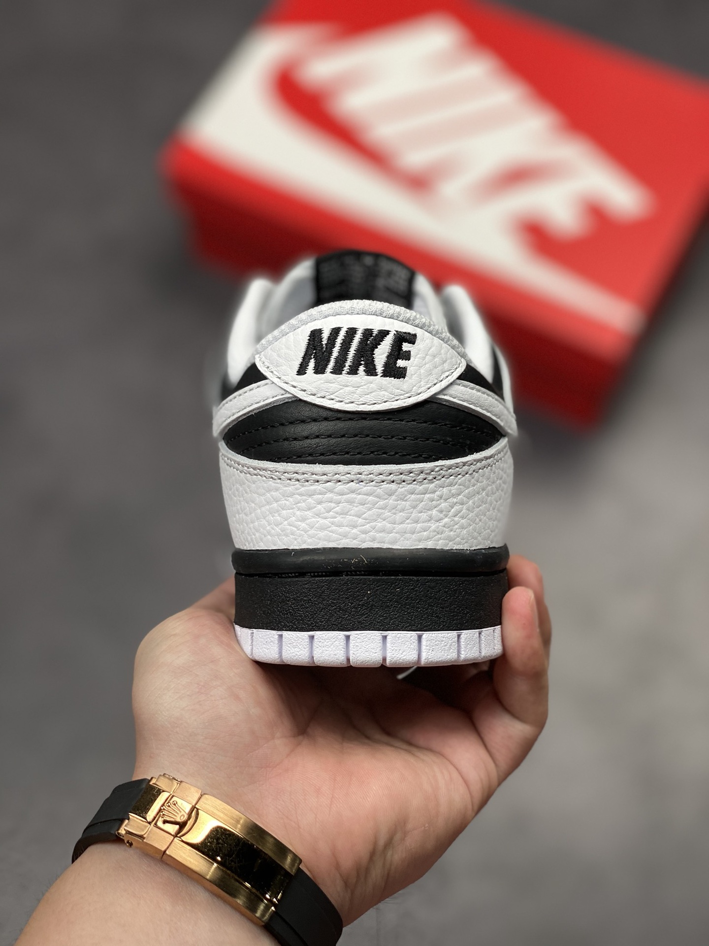 280 Nike Dunk Low “Reverse Panda” 反转熊猫2.0 FD9064-011