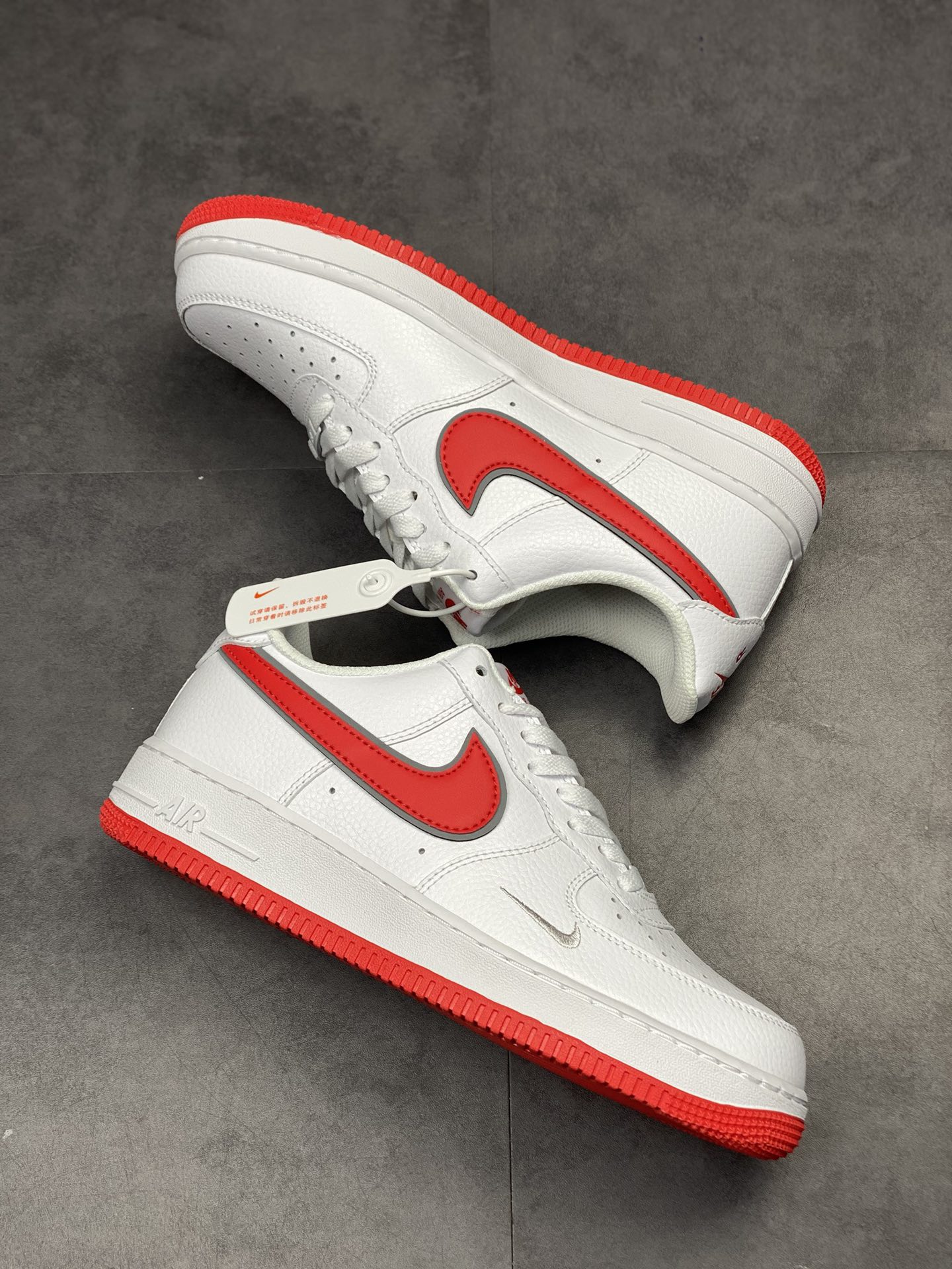 200 Nike Air Force 1 Low 07 白红DX9269-101