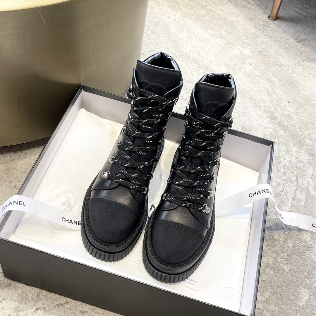 CHANEL 가을/겨울 여성 부츠 슬립온 스트레이트 부츠 라이더 부츠 이탈리아산 천연가죽 아웃솔