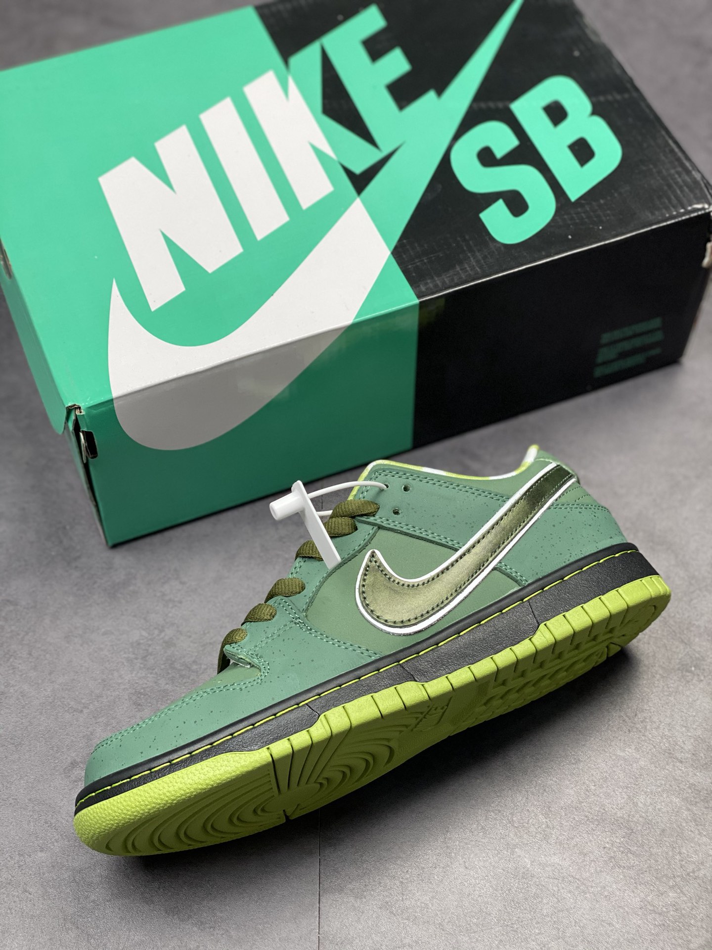 210 Concepts x Nike SB Dunk Low 绿龙虾 BV1310-337