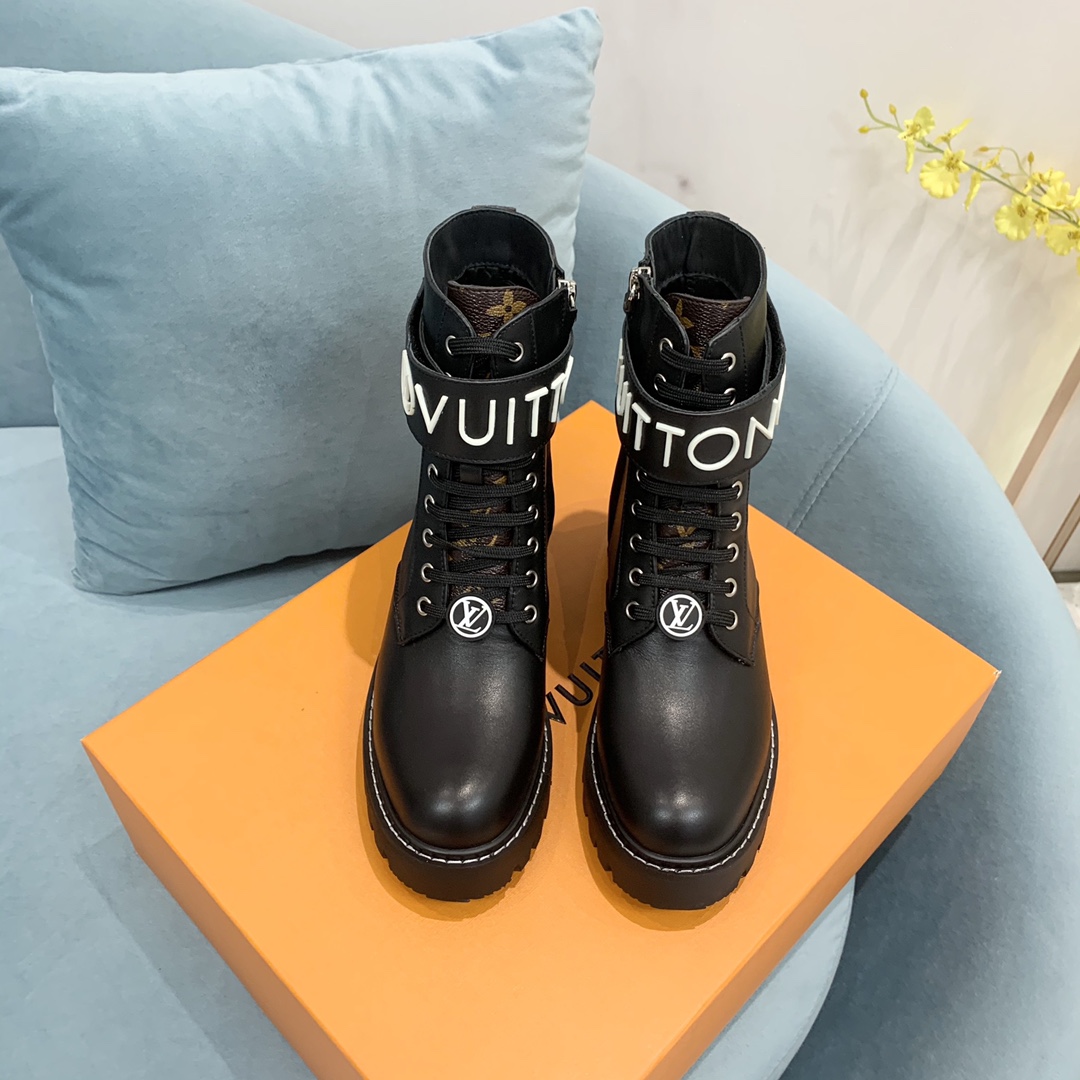Louis Vuitton Short Boots Cowhide Rubber Fall/Winter Collection LV Circle
