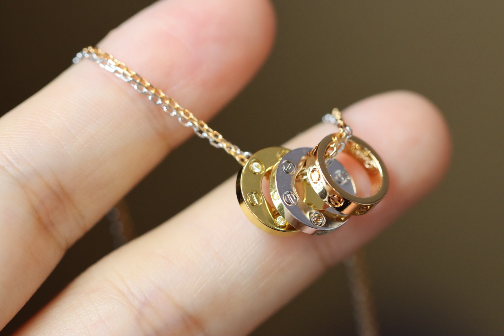 Cartier Cartier/卡地亚 CNC彩金 三螺环丝小饼项链
