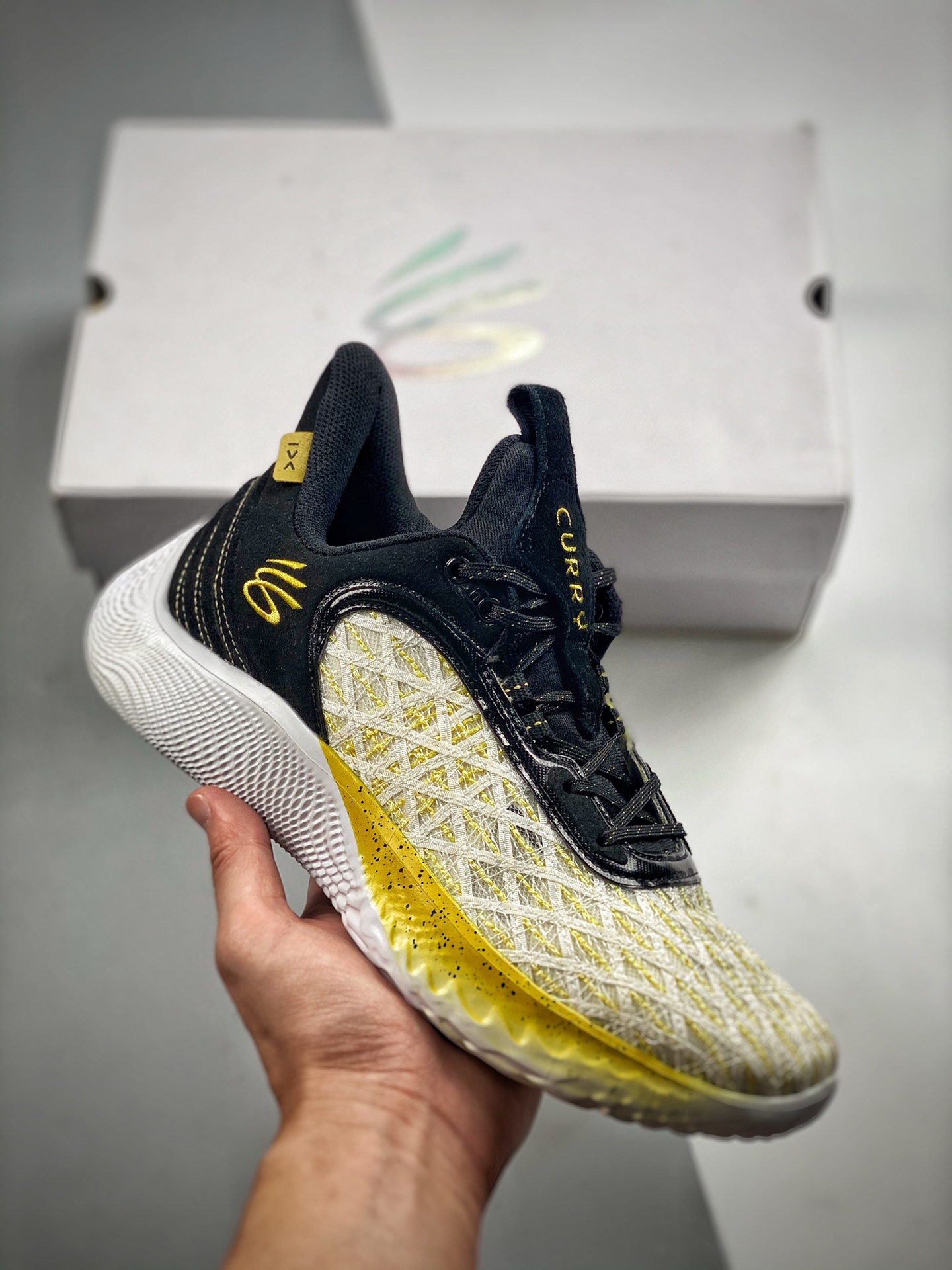 Núcleo 4 Under Armour Curry 9 We Believe negro-amarillo, Curry 9, All-Star, el techo de los zapatos de baloncesto de co…
