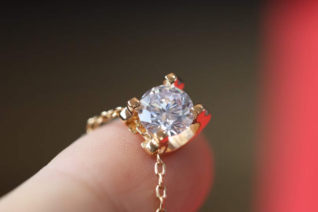 Cartier Cartier/卡地亚 CNC牛角锁骨项链