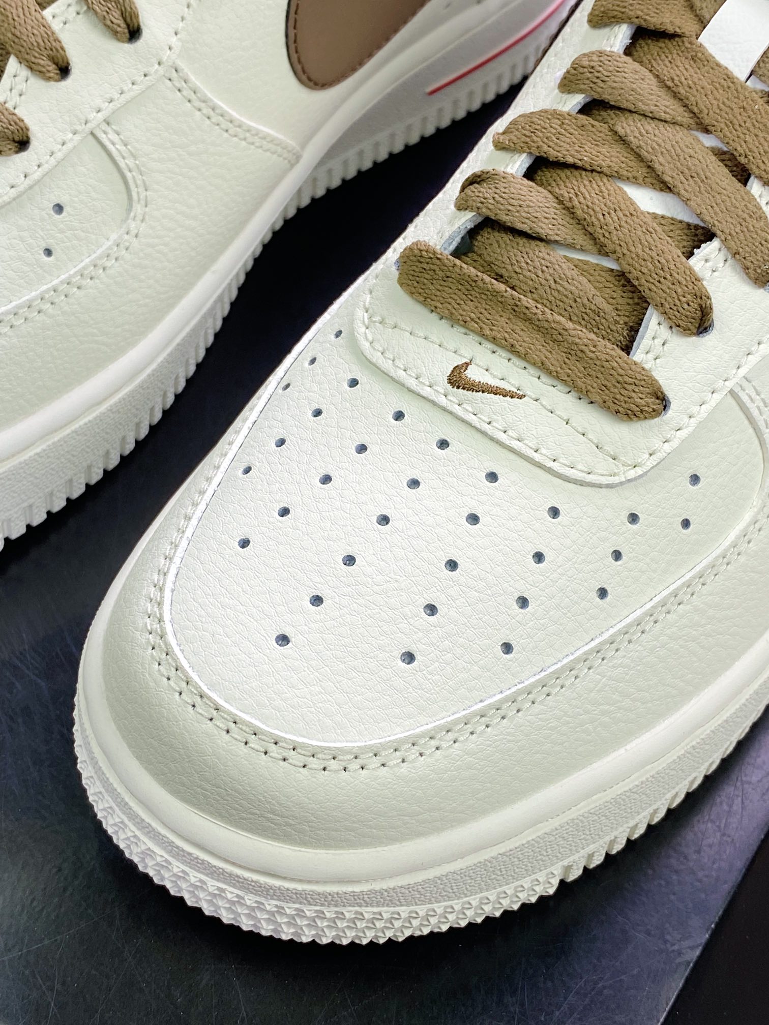 200  Air Force 1 '07 Low ID”Cream/Tarmac”空军一号经典低帮皮革百搭休闲运动板鞋808788-996