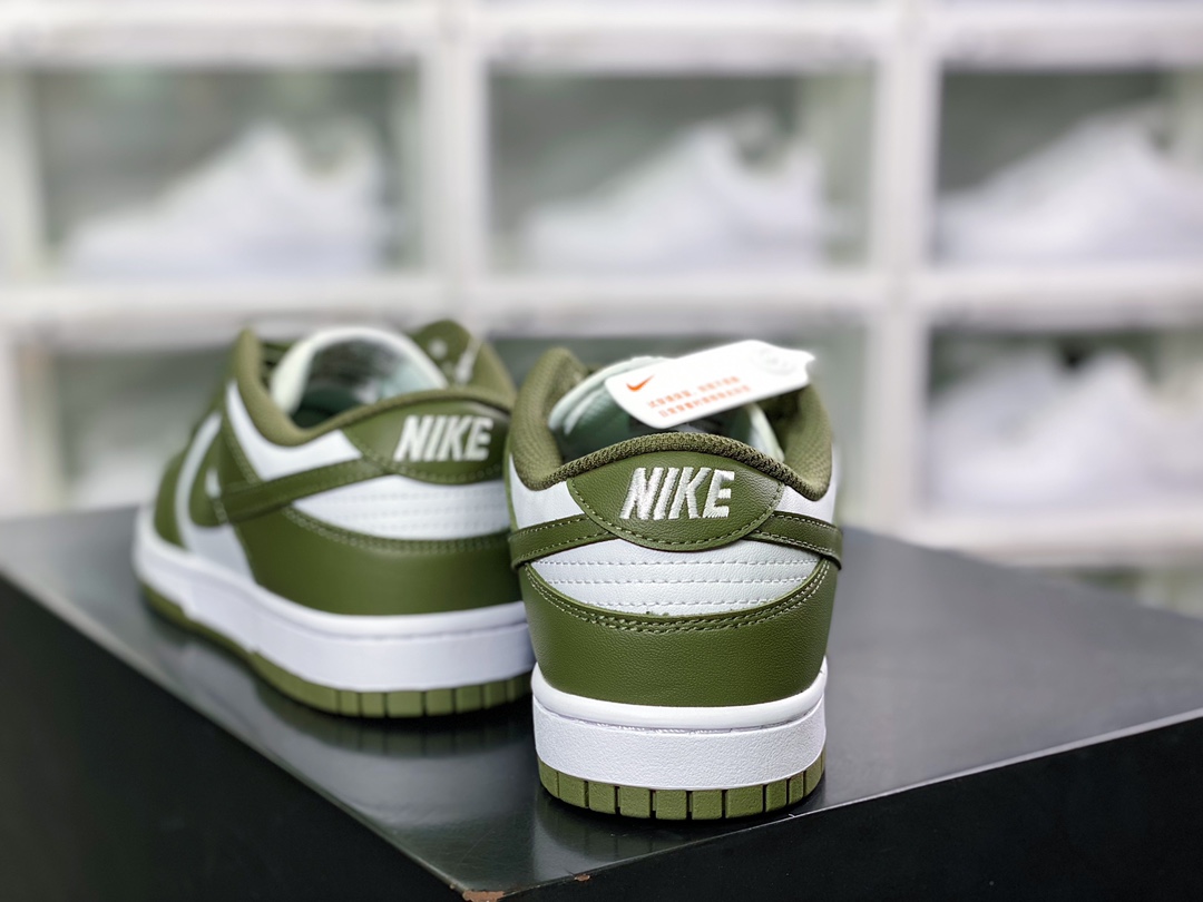 220 SB Dunk Low”Medium Olive”扣篮系列低帮休闲运动滑板板鞋“橄榄绿白”DD1503-120