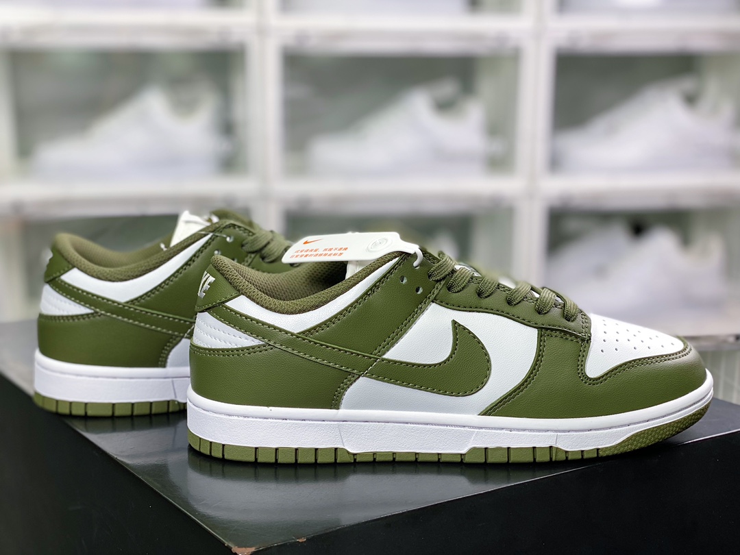 220 SB Dunk Low”Medium Olive”扣篮系列低帮休闲运动滑板板鞋“橄榄绿白”DD1503-120