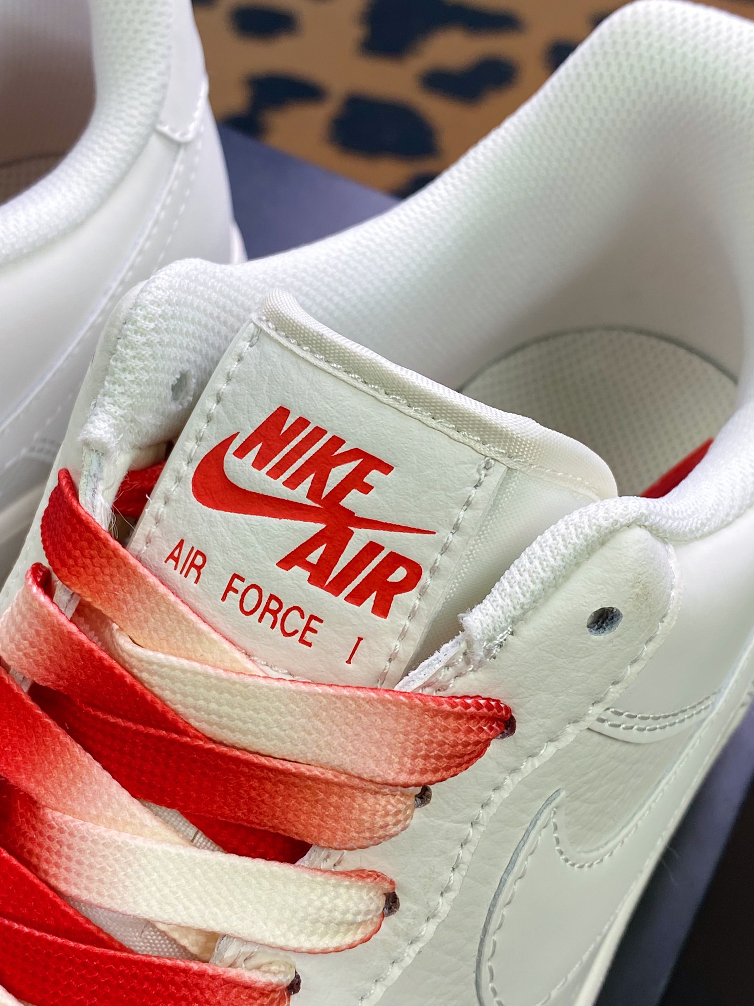 Air Force 1'07 Low QS ”Sail/Red/Atlanta Hawks” classic low-top all-match casual sports shoes YT0288-639