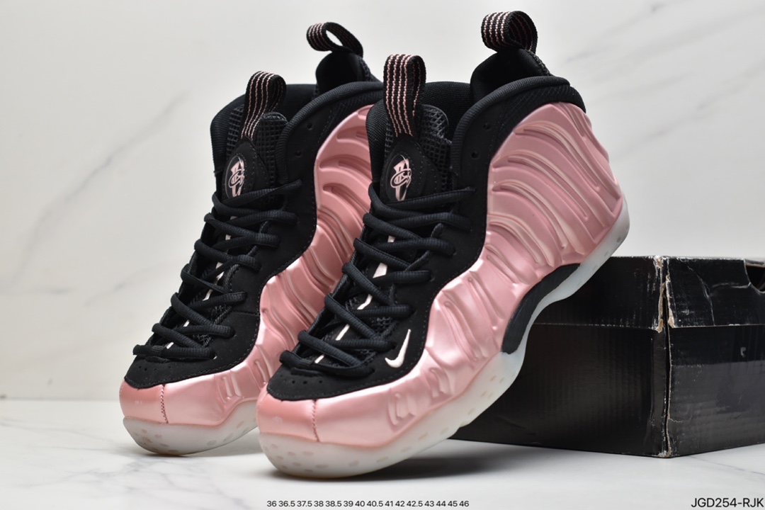 180 耐克NIKE AIR FOAMPOSITE PRO 是一双内场的后卫战靴624041