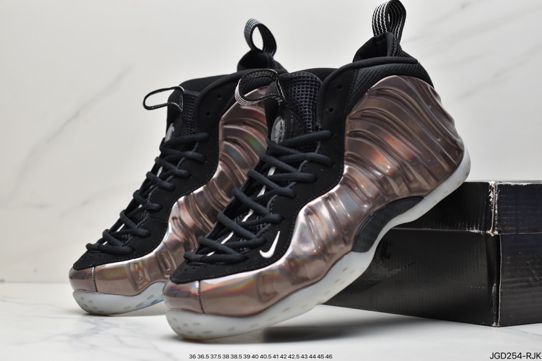 180 耐克NIKE AIR FOAMPOSITE PRO 是一双内场的后卫战靴624041