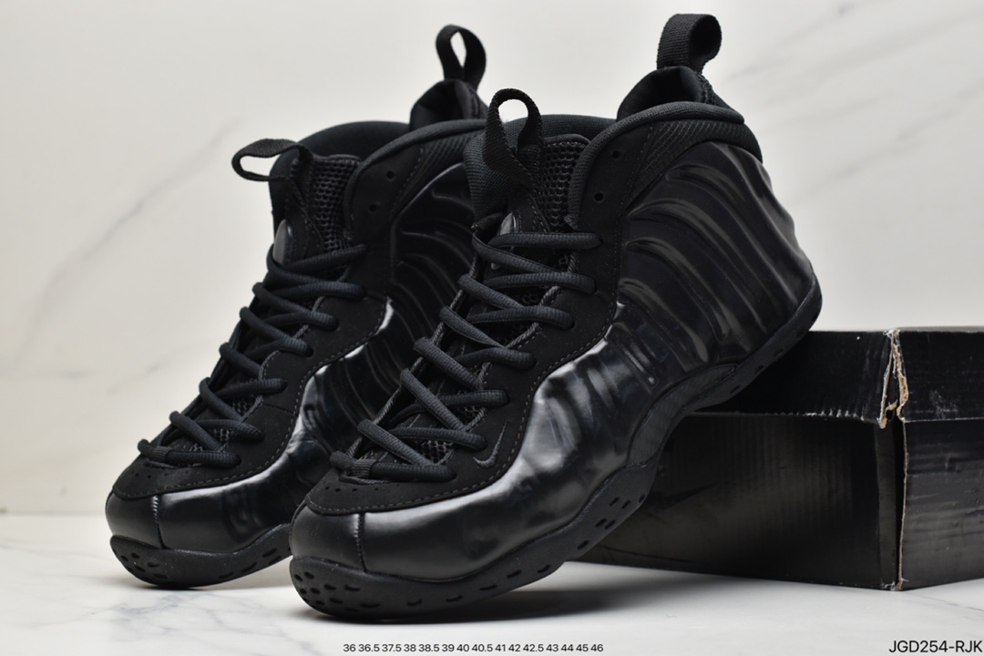 180 耐克NIKE AIR FOAMPOSITE PRO 是一双内场的后卫战靴624041