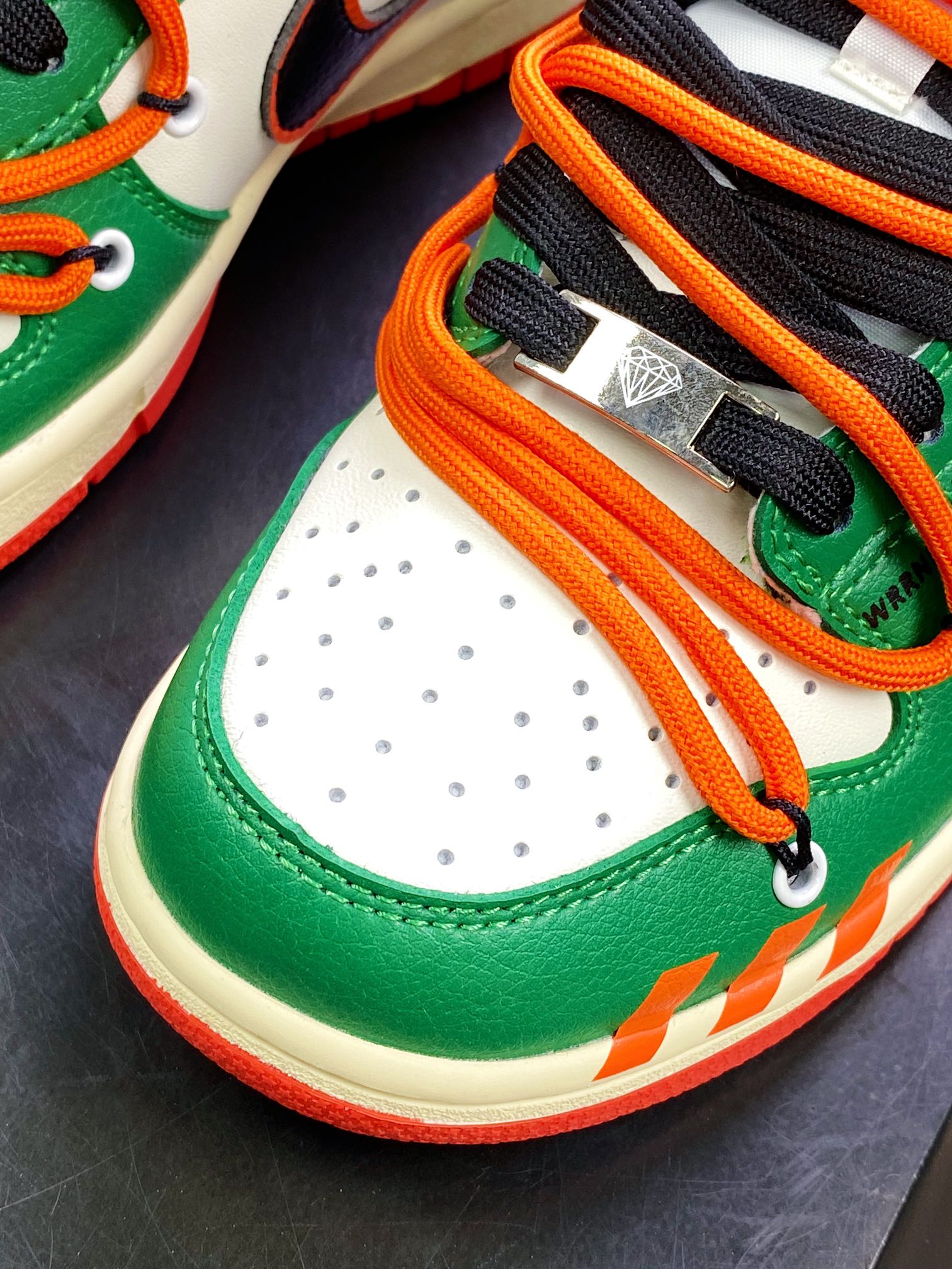 260 SB Dunk Low”Celtics/Black/White/Orange”扣篮系列低帮休闲运动滑板板鞋DD3363-100