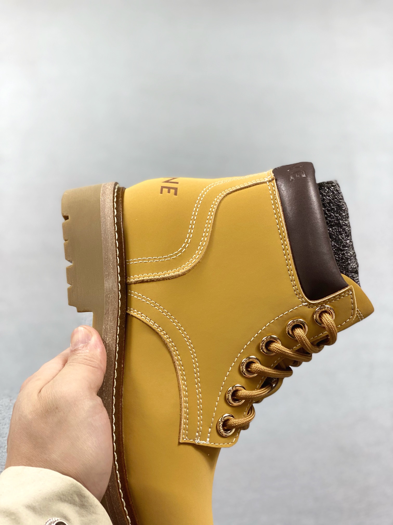 Celine Lace Up Boots ”Wheat” Celine all-match British style mid-tube locomotive goddess military uniform Martin boots 2022 autumn and winter new products