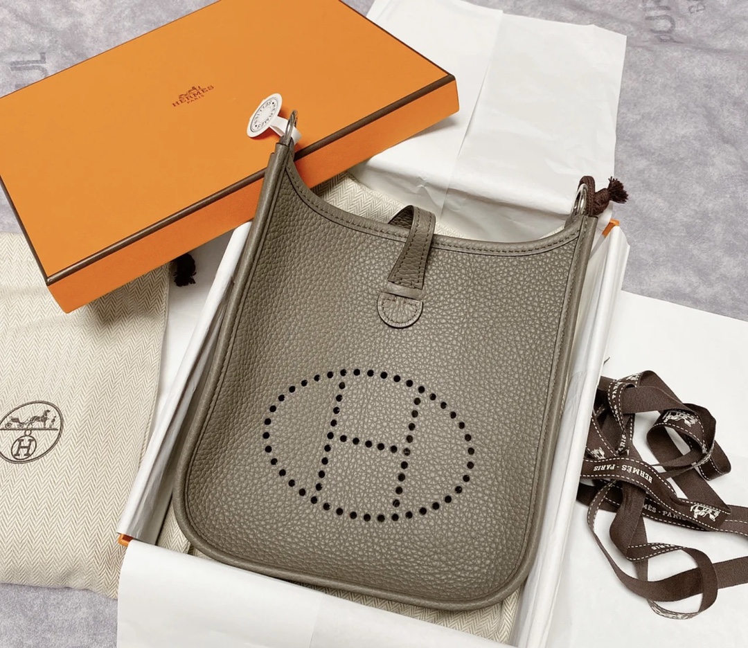 Hermes Evelyne Sacs À Bandoulière & À Épaule Gris étain gris Hardware en argent Mini