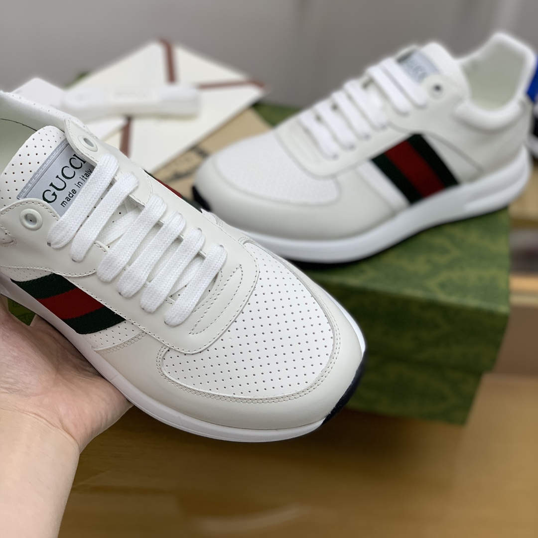 Gucci古驰   采用牛皮红绿织带男士运动跑鞋