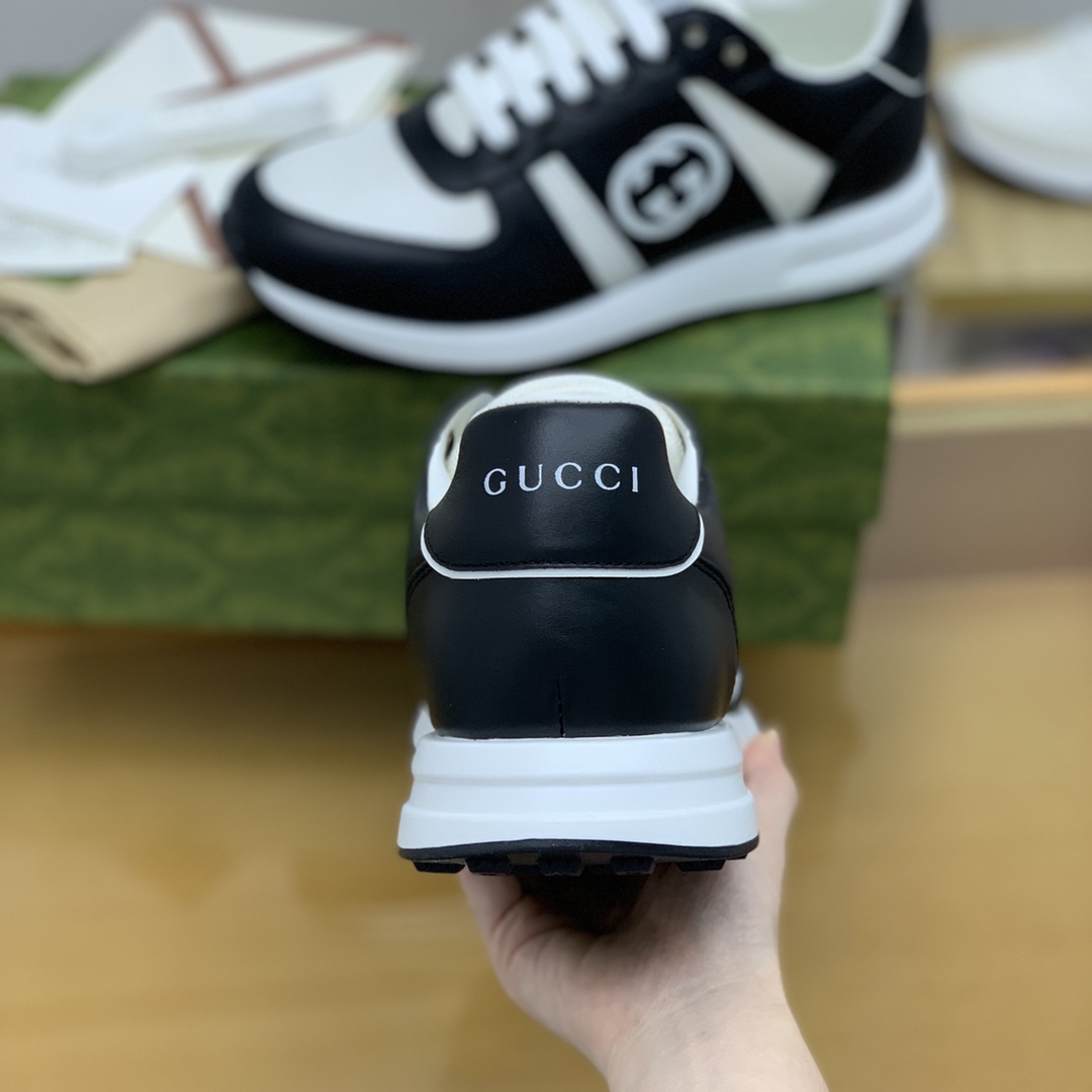 Gucci古驰   采用黑白拼色男士运动跑鞋