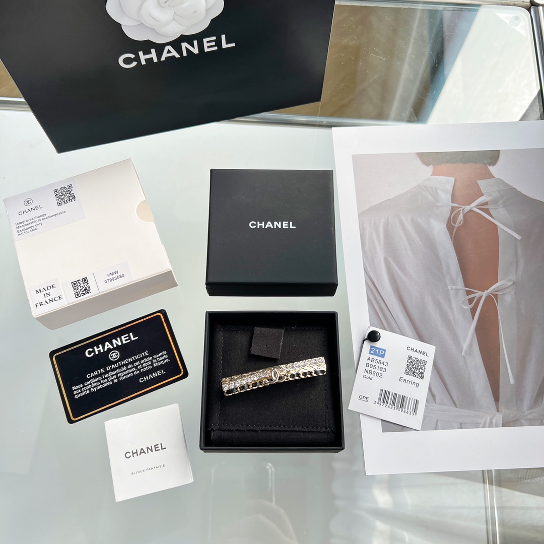 新款☑️CHANEL香奈儿双c黑皮绳发夹发卡