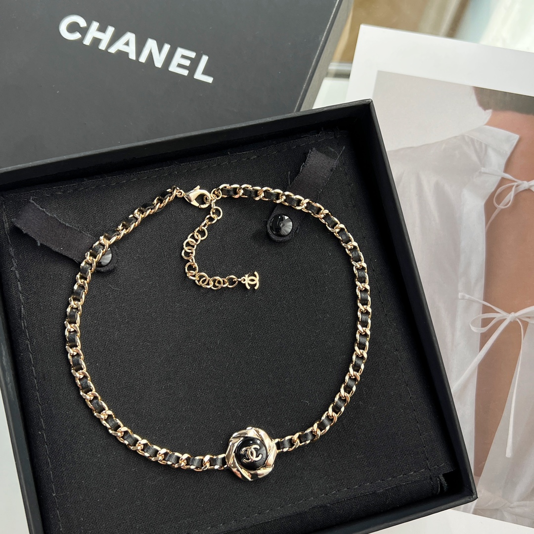新款☑️CHANEL香奈儿双c 黑皮绳项链颈链