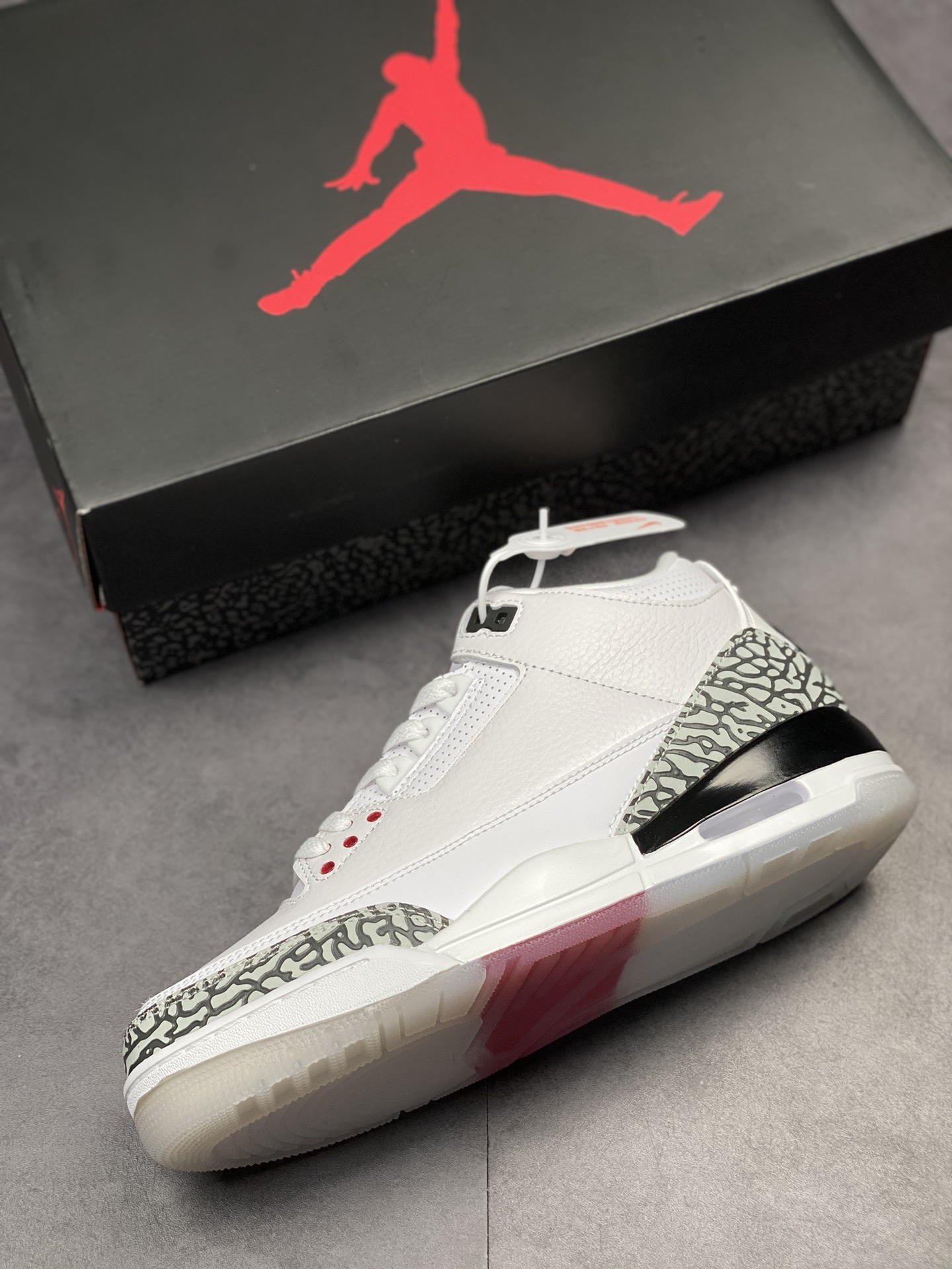 280 Air Jordan 3 Retro 白水泥配色 923096-101