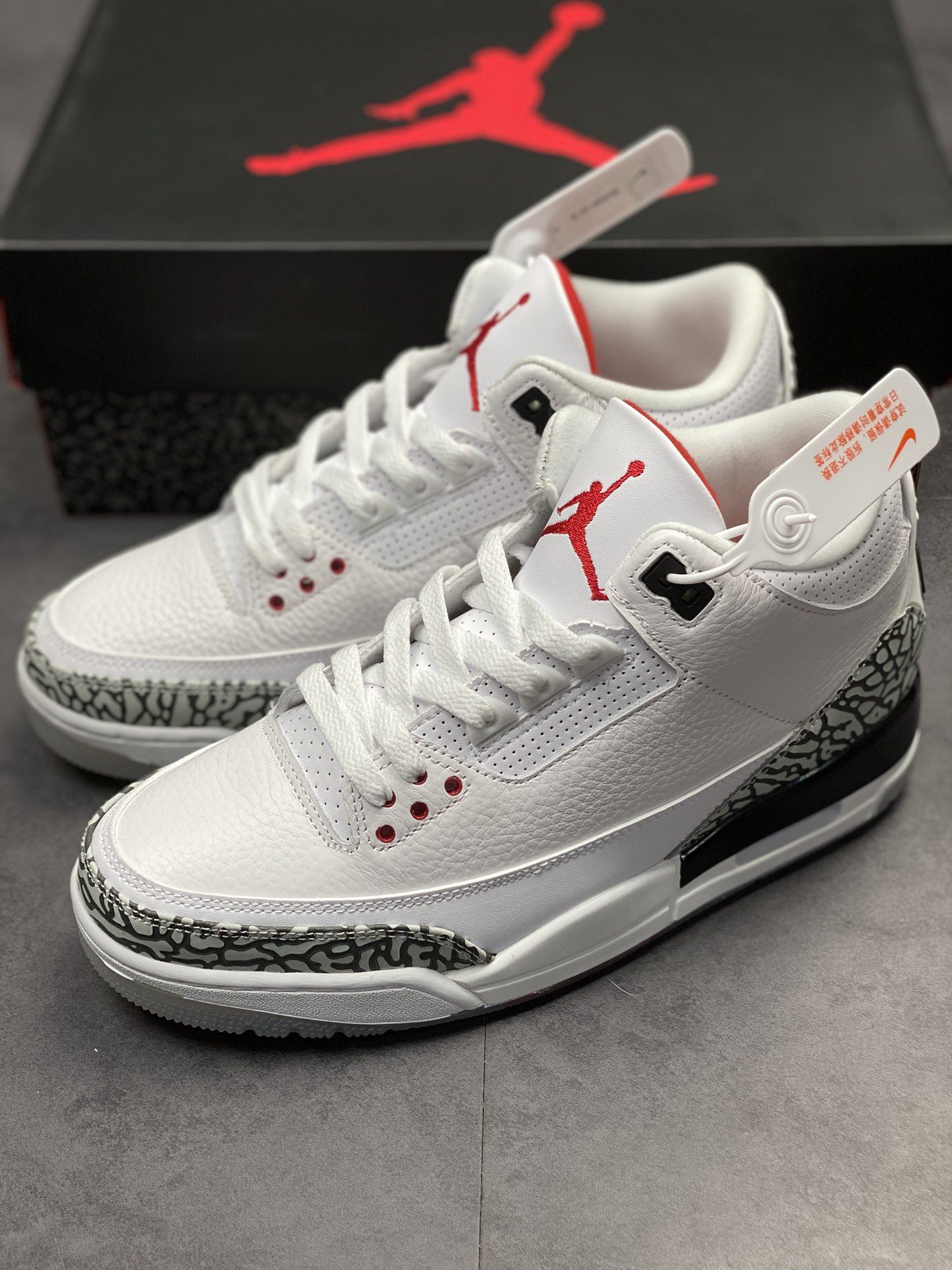 280 Air Jordan 3 Retro 白水泥配色 923096-101