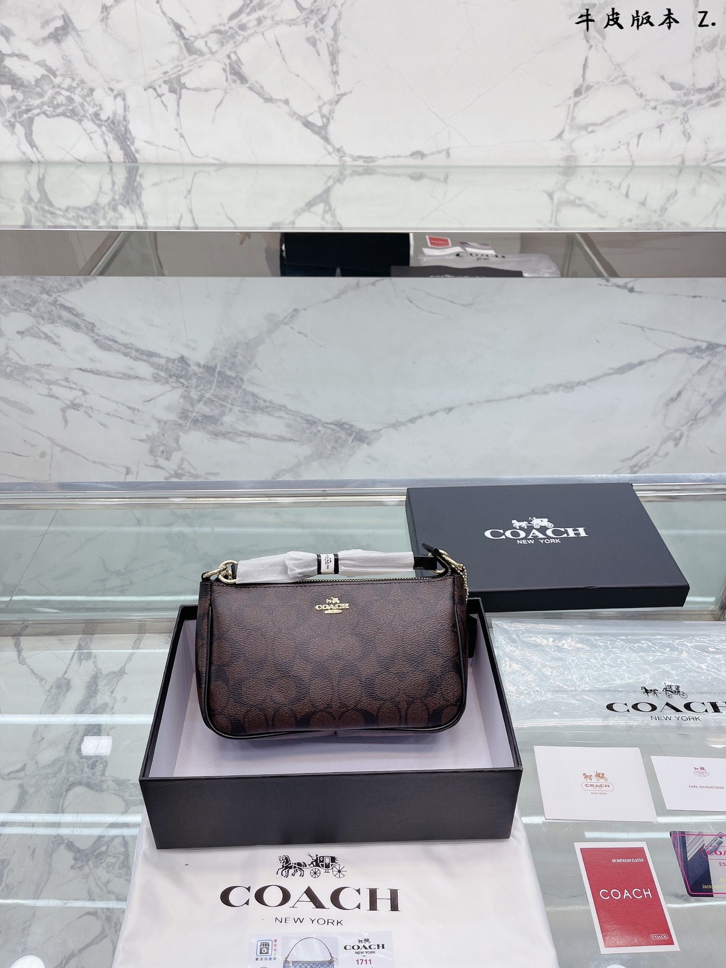 J0 牛皮版本 Coach 蔻驰   原单麻将包 配小牛皮 搭配两条肩带 可单肩斜挎 百搭神器 原单牛皮 配经典双C面料 高级五金logo 专柜尺寸：22 13cm