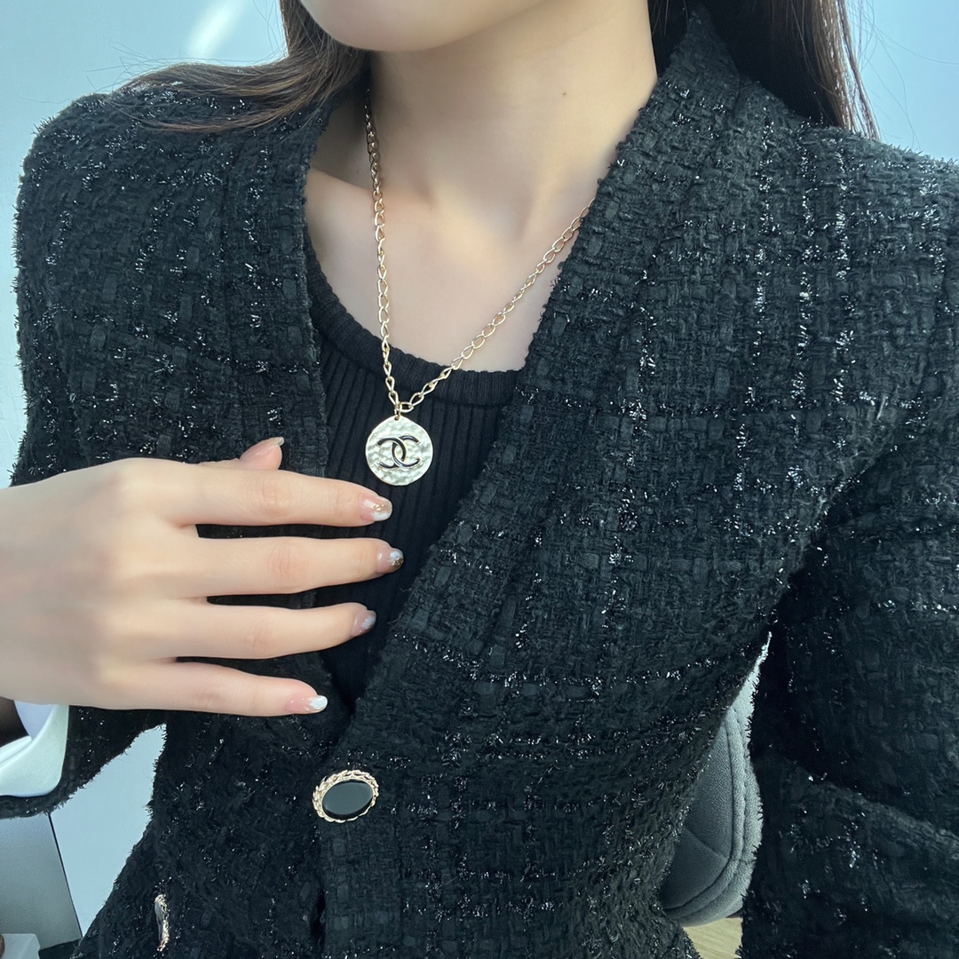 新款☑️CHANEL香奈儿双c 圆牌项链颈链